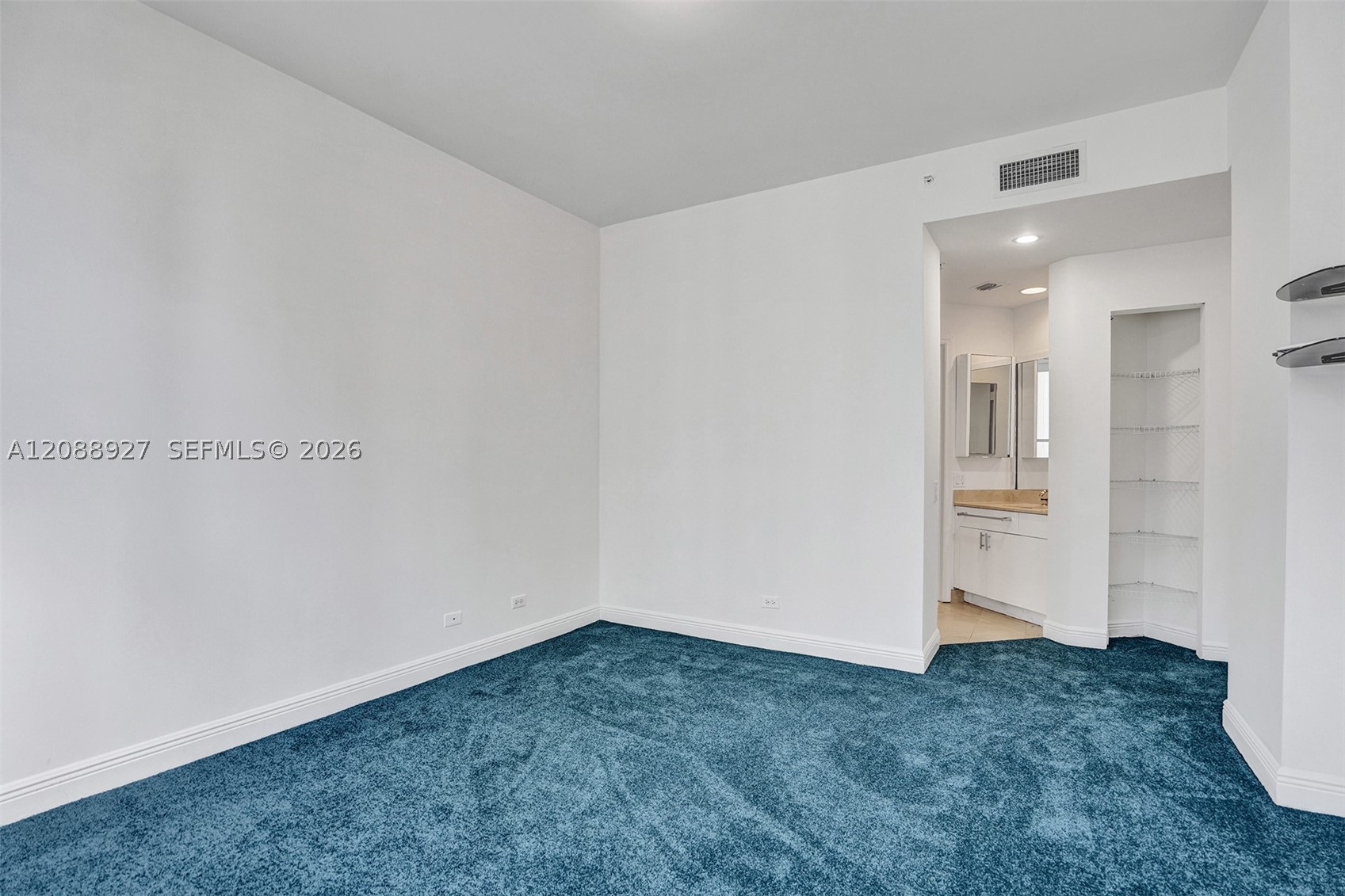 888 Brickell Key Dr #1901, Miami FL 33131