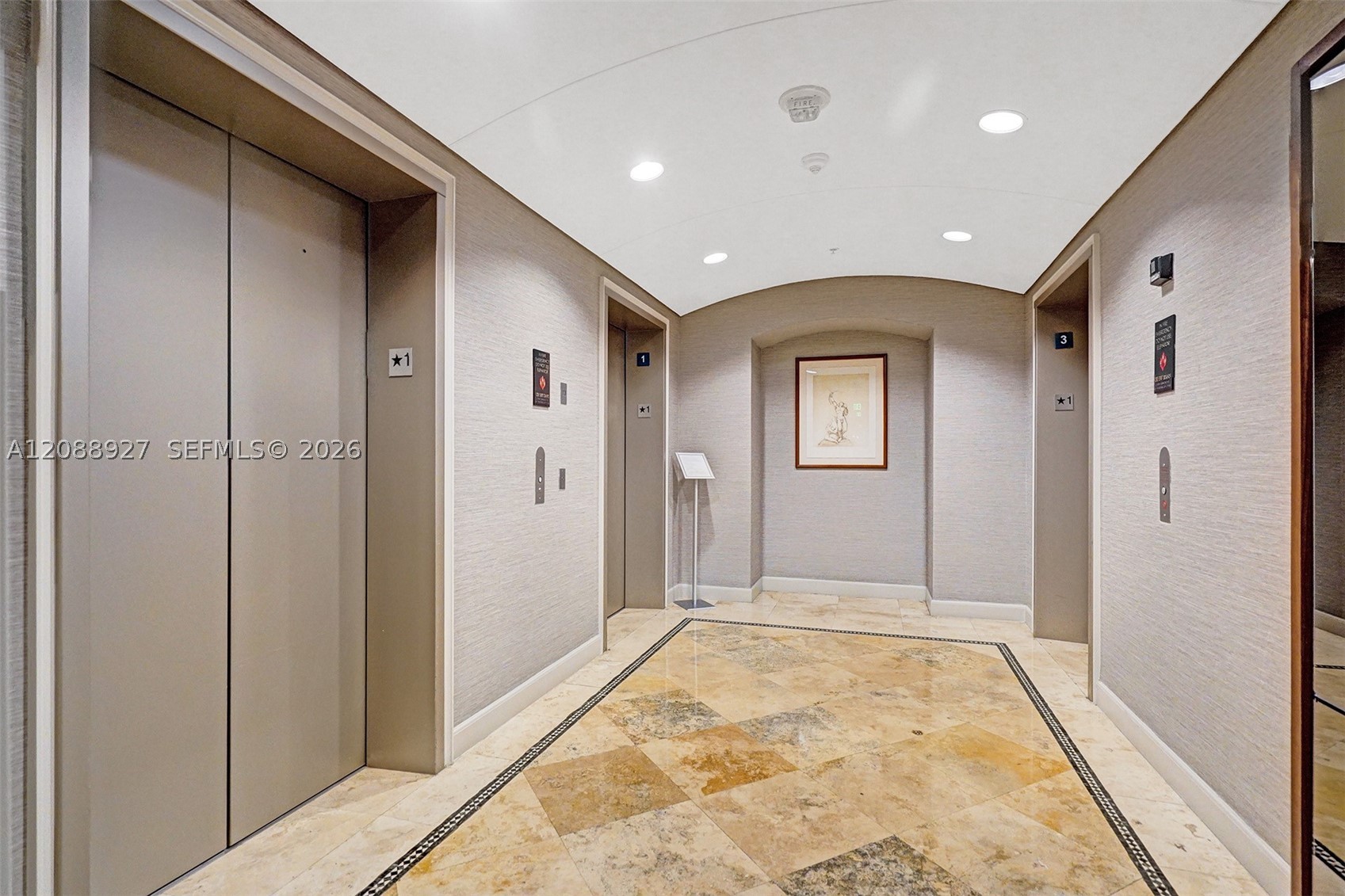888 Brickell Key Dr #1901, Miami FL 33131