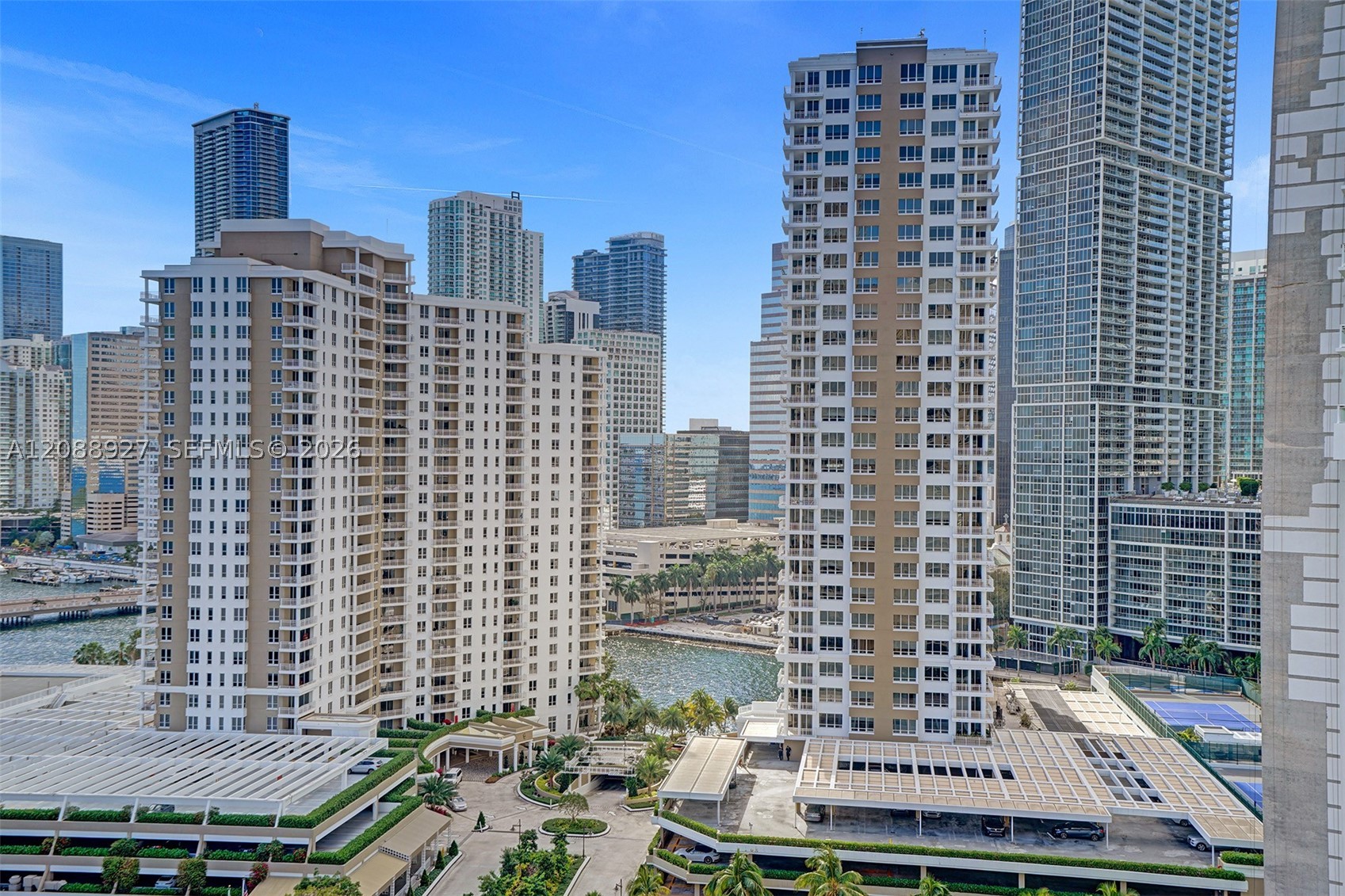 888 Brickell Key Dr #1901, Miami FL 33131