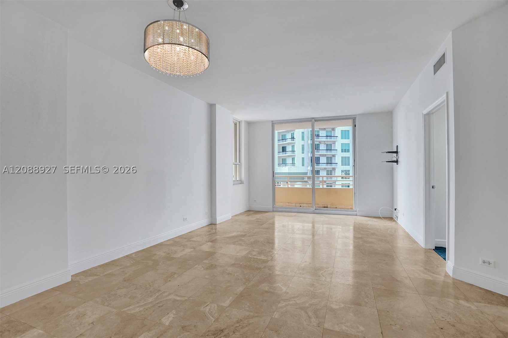 888 Brickell Key Dr #1901, Miami FL 33131