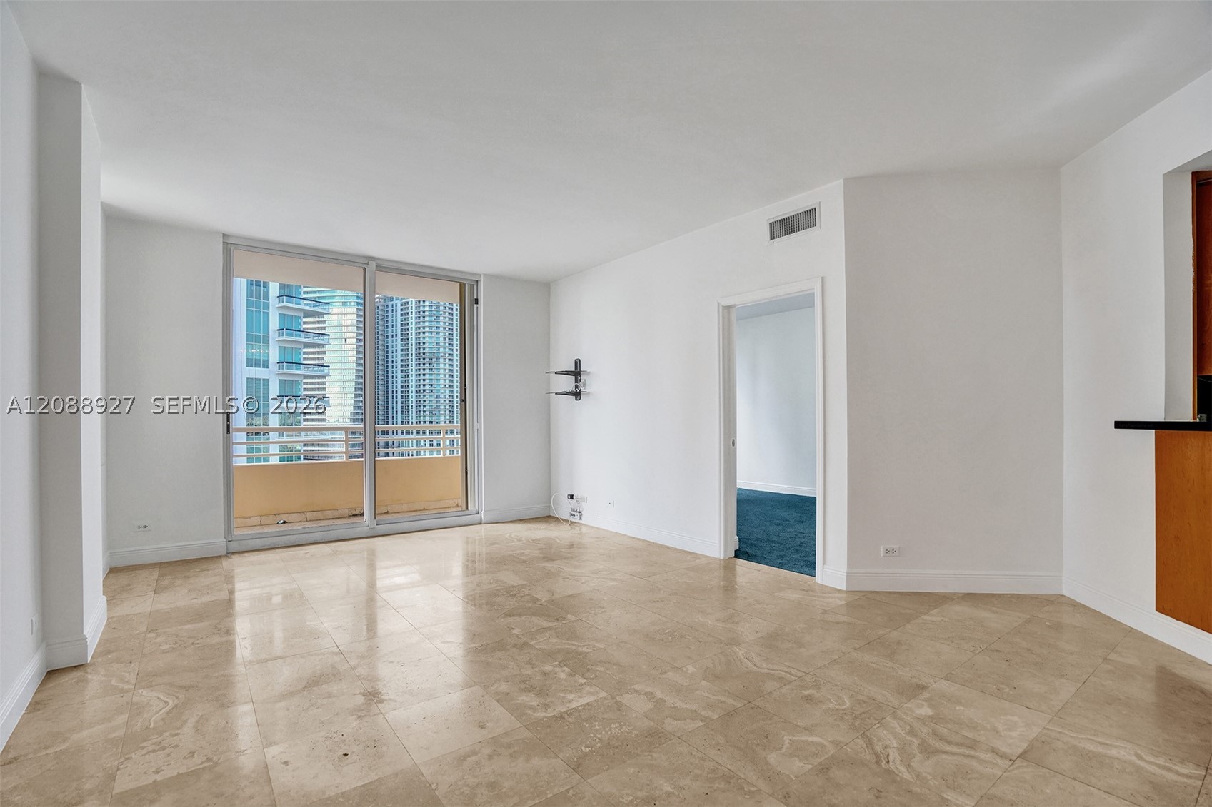888 Brickell Key Dr #1901, Miami FL 33131