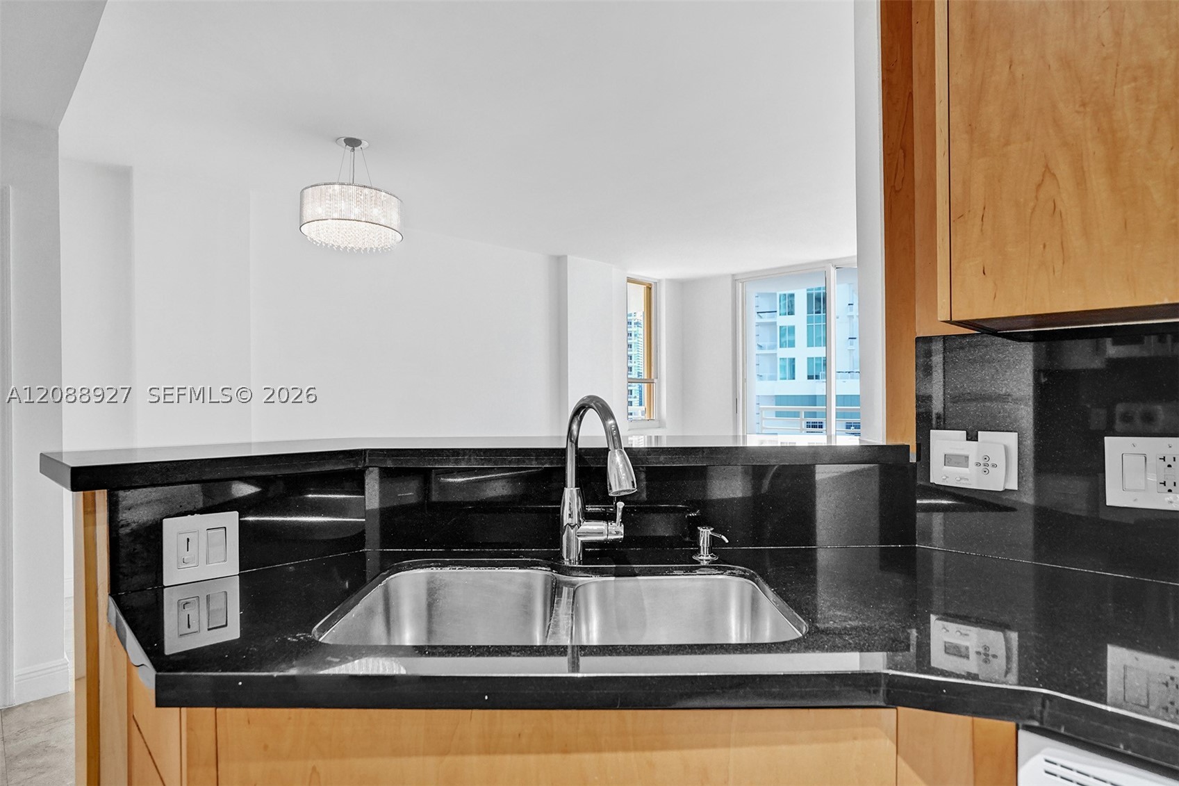 888 Brickell Key Dr #1901, Miami FL 33131