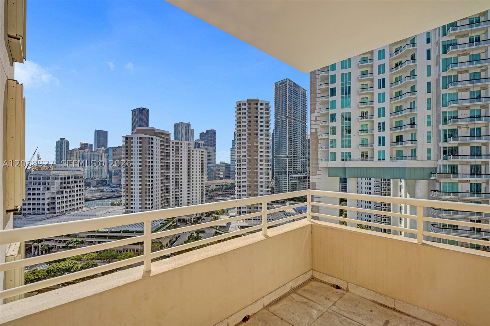 888 Brickell Key Dr #1901, Miami FL 33131