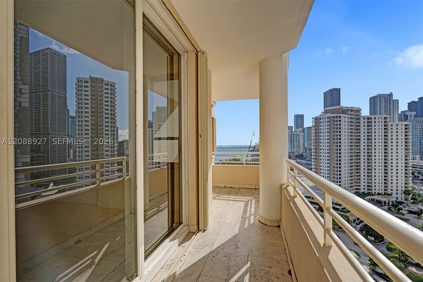 888 Brickell Key Dr #1901, Miami FL 33131