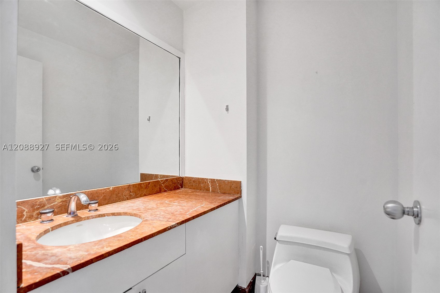 888 Brickell Key Dr #1901, Miami FL 33131