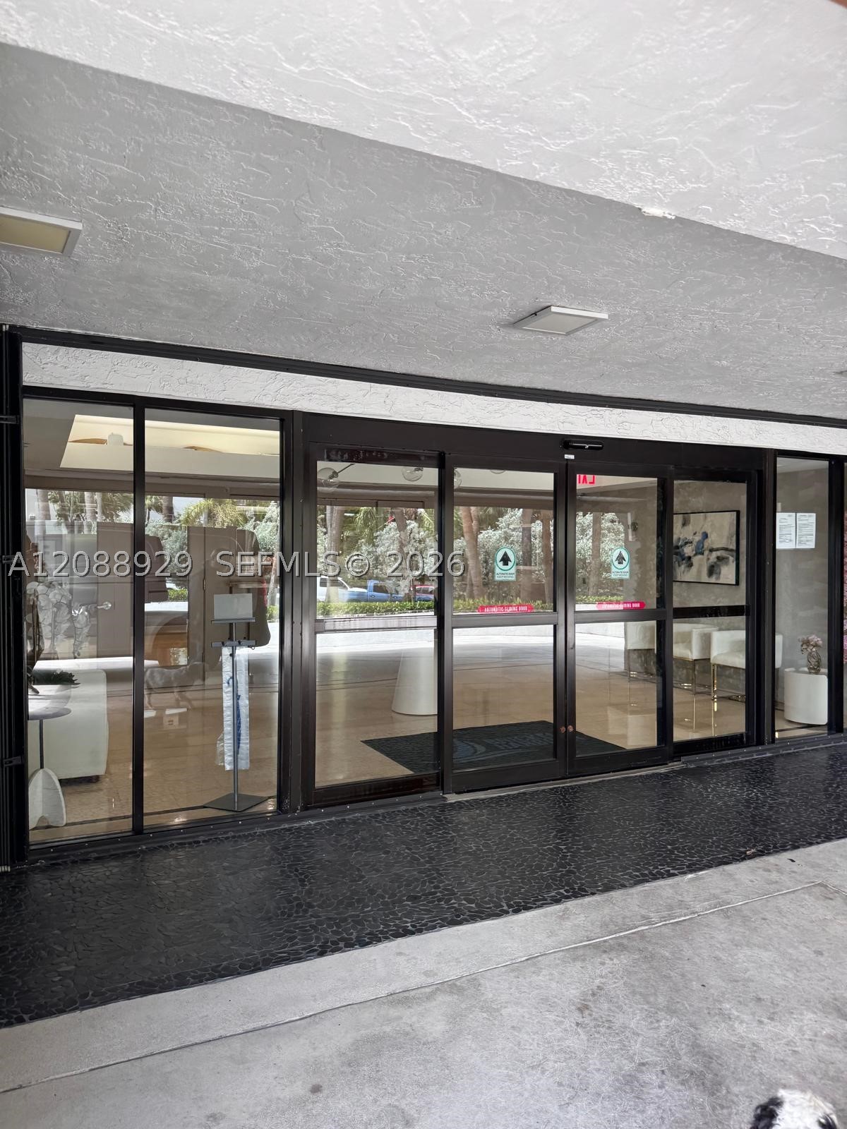 200 SE 15th Rd #7D, Miami FL 33129