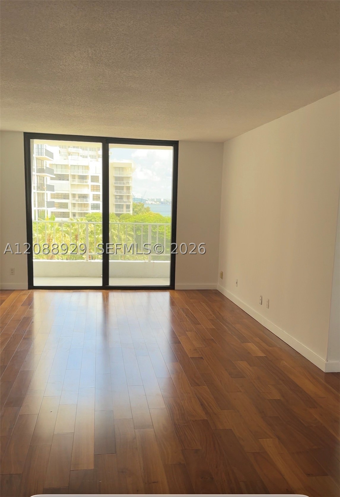 200 SE 15th Rd #7D, Miami FL 33129