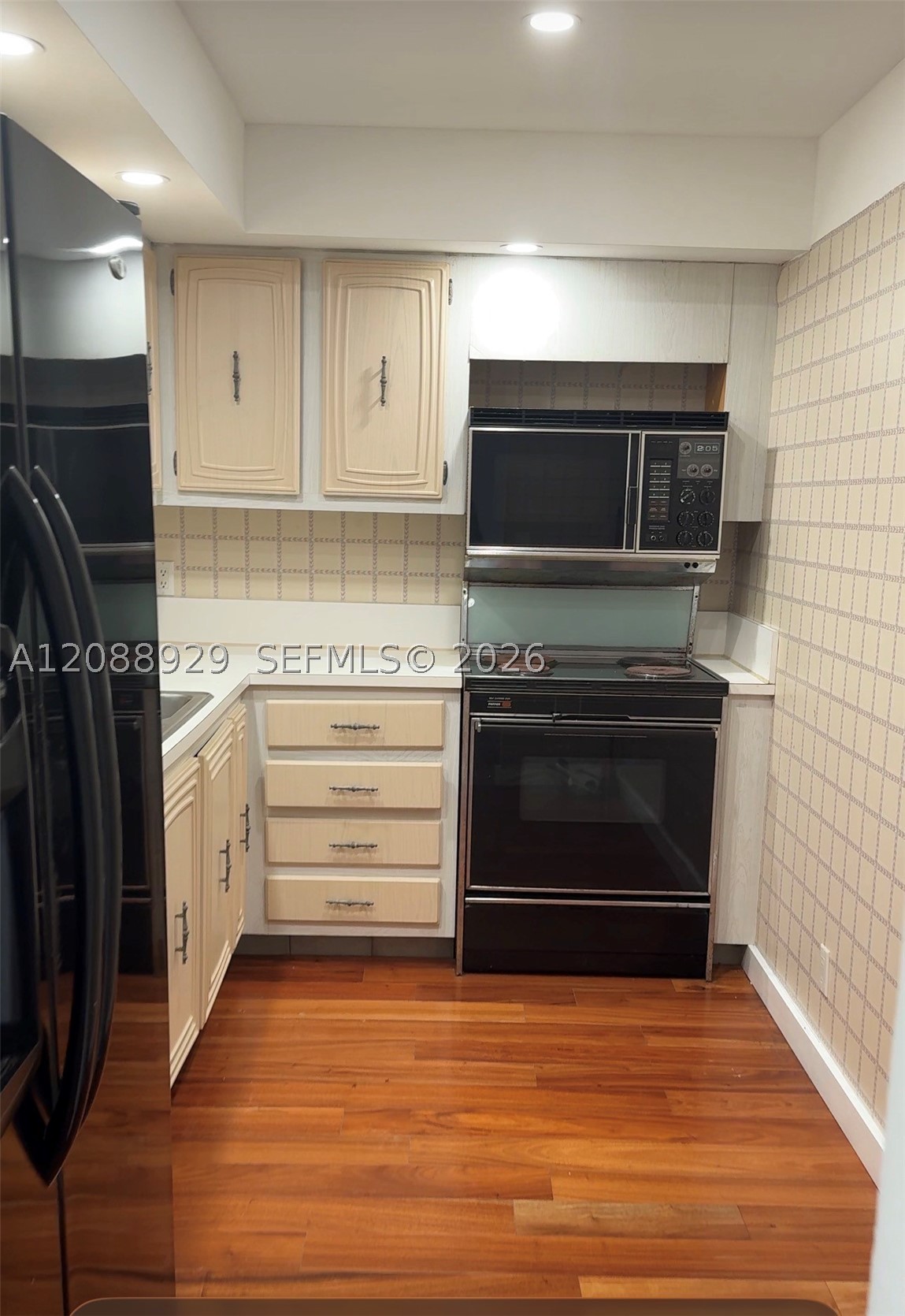 200 SE 15th Rd #7D, Miami FL 33129