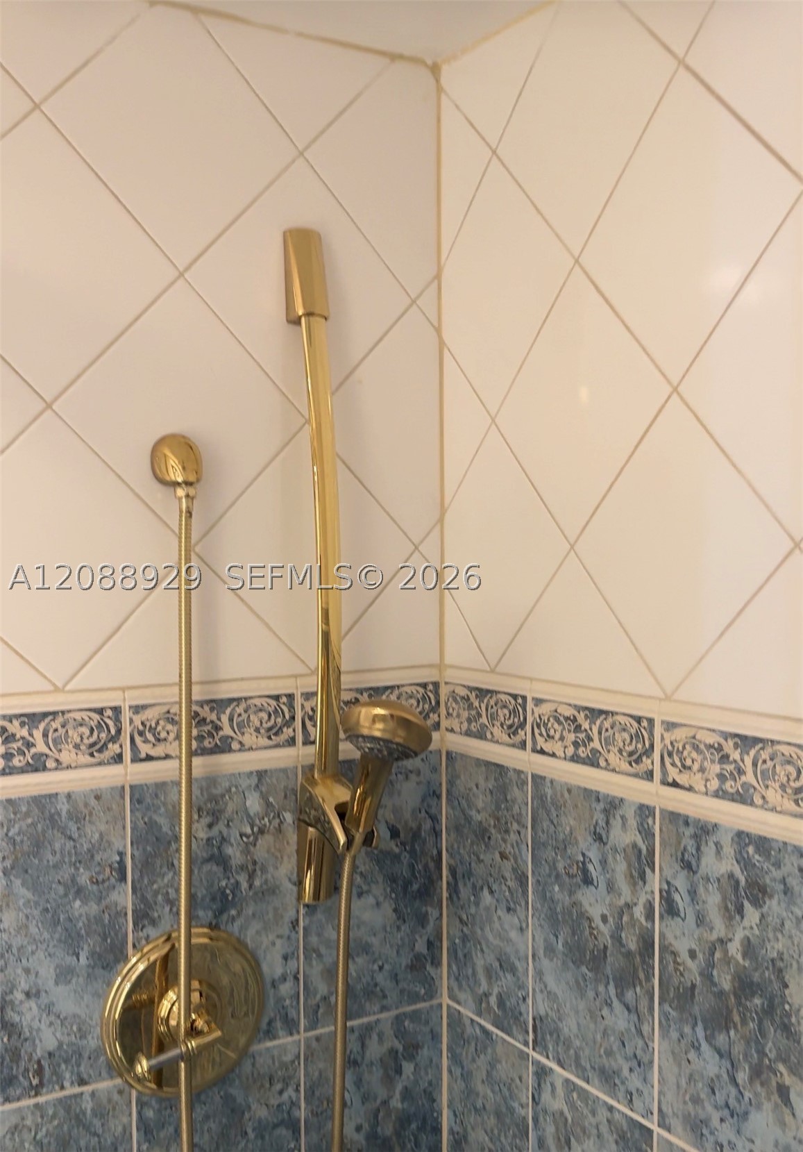 200 SE 15th Rd #7D, Miami FL 33129