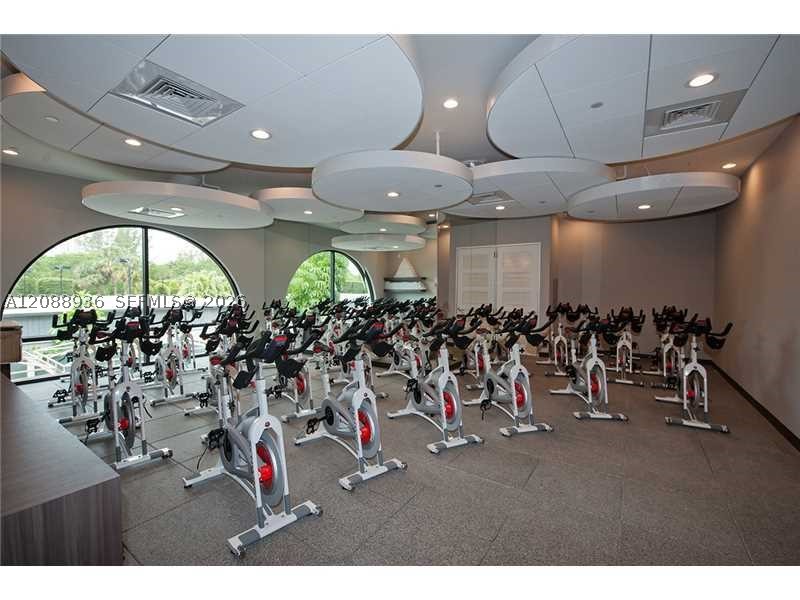 2000 Island Blvd #808, Aventura FL 33160