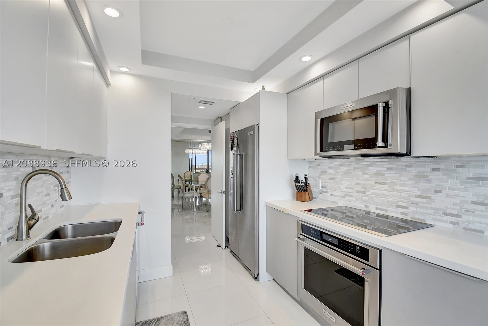 2000 Island Blvd #808, Aventura FL 33160