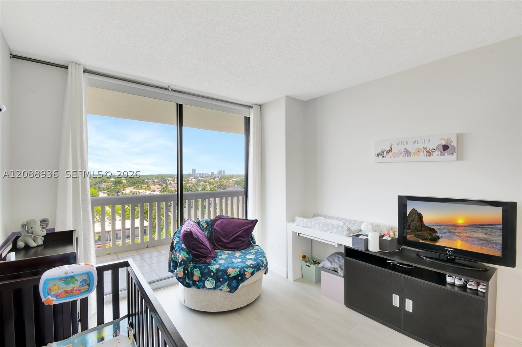 2000 Island Blvd #808, Aventura FL 33160