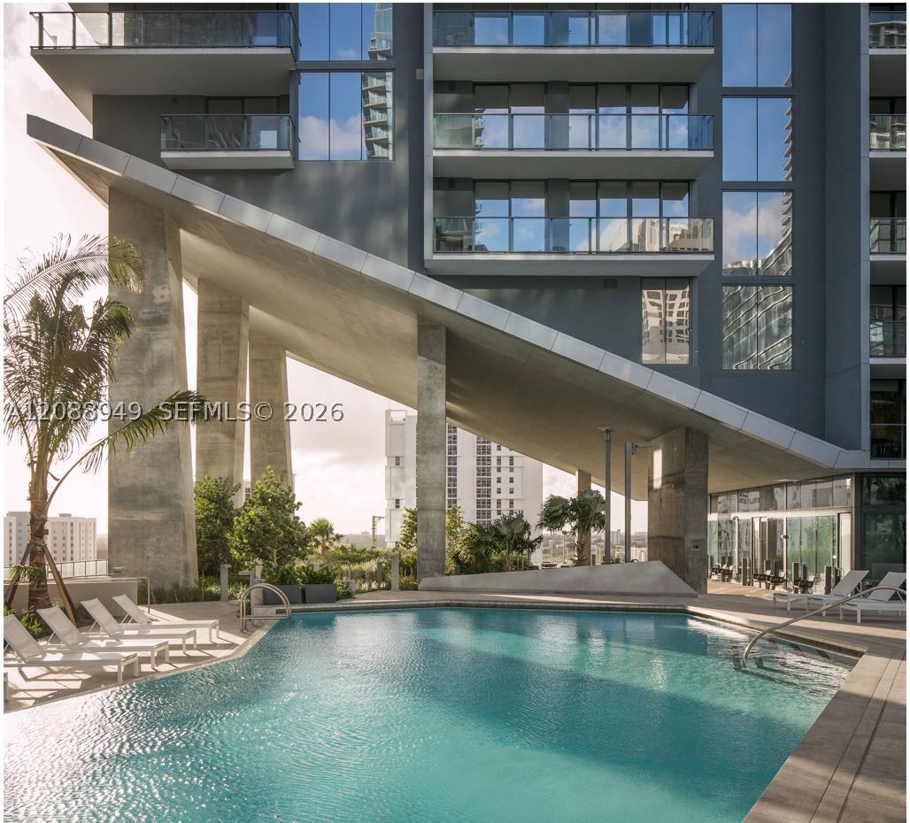 88 SW 7th St #1711, Miami FL 33130