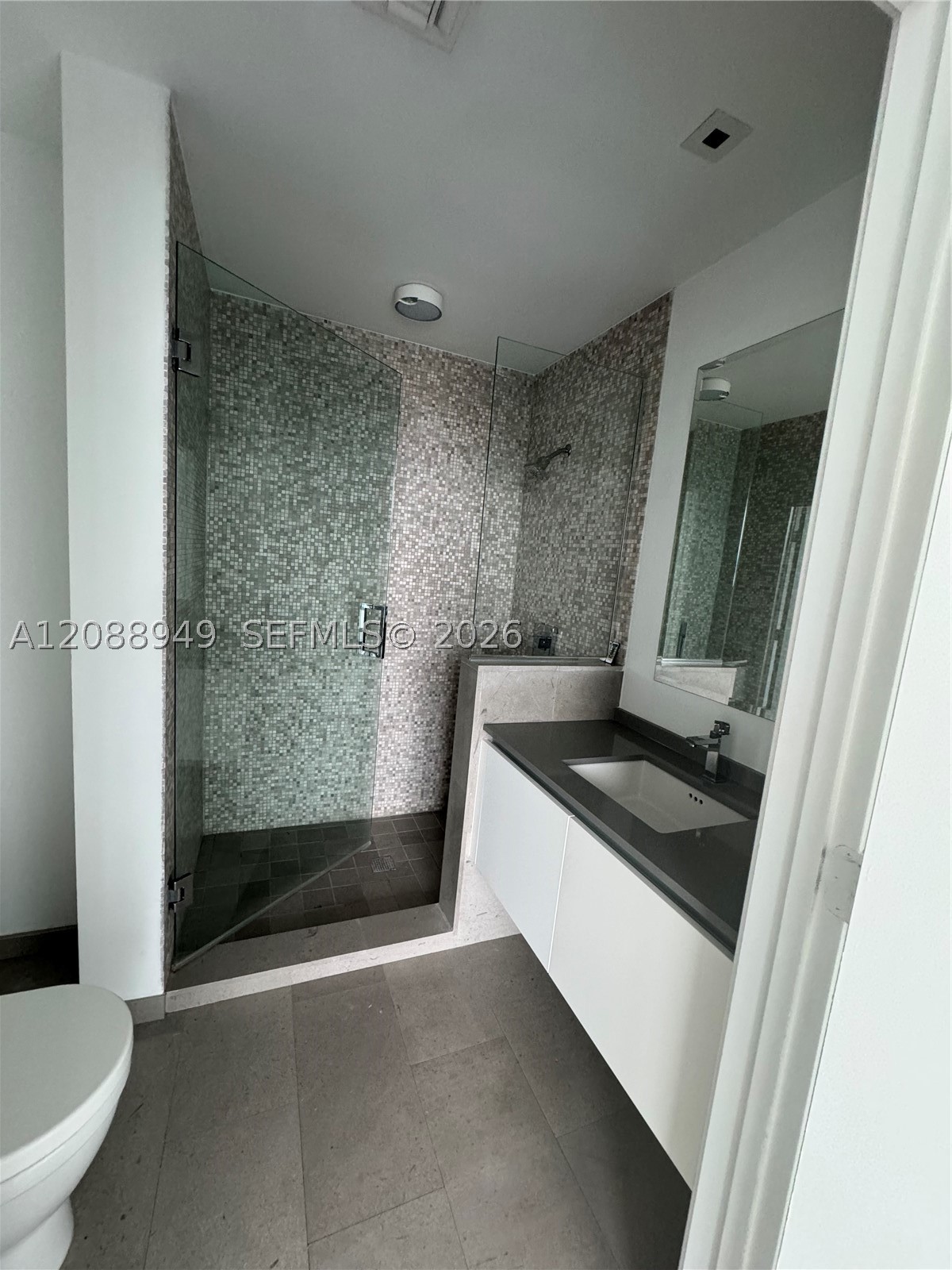 88 SW 7th St #1711, Miami FL 33130
