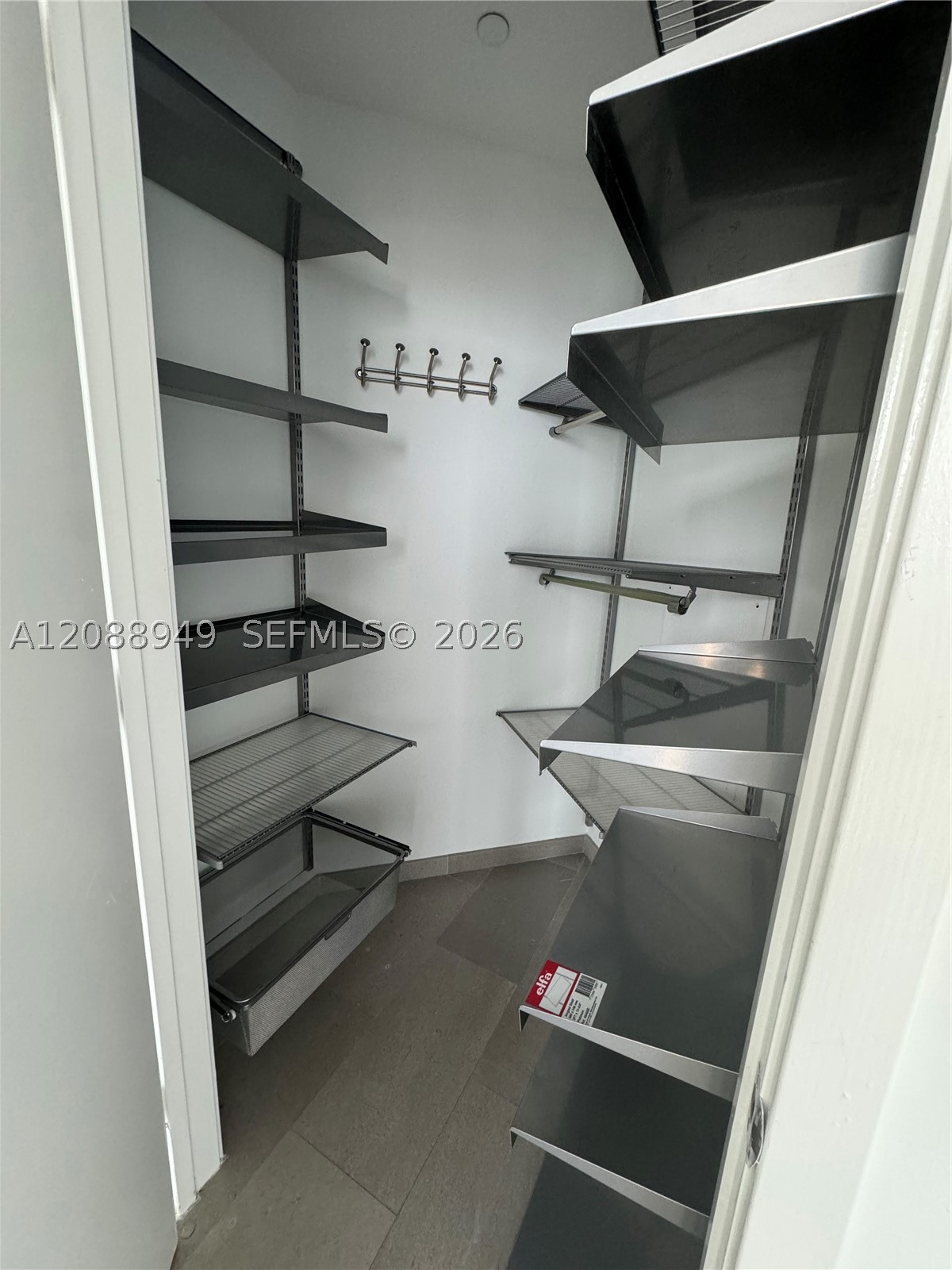 88 SW 7th St #1711, Miami FL 33130