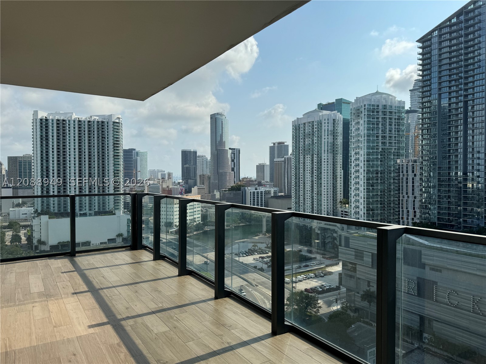 88 SW 7th St #1711, Miami FL 33130