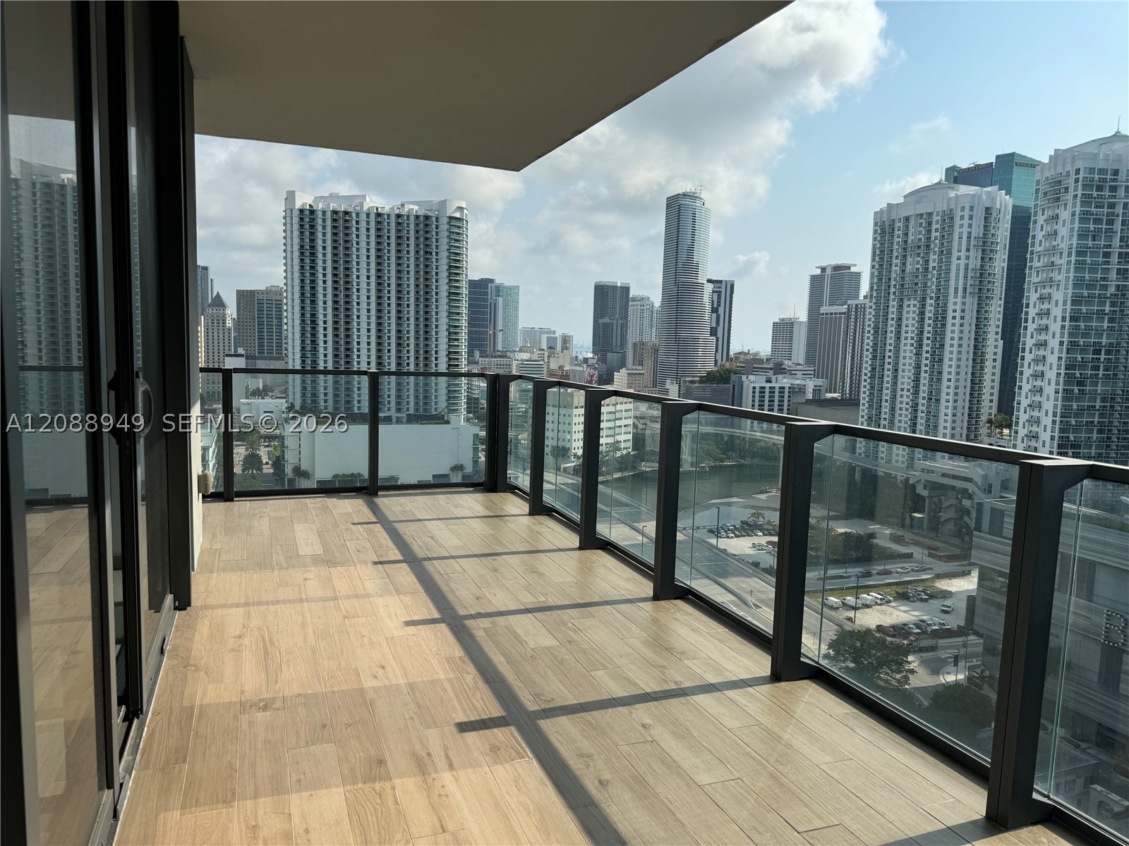 88 SW 7th St #1711, Miami FL 33130