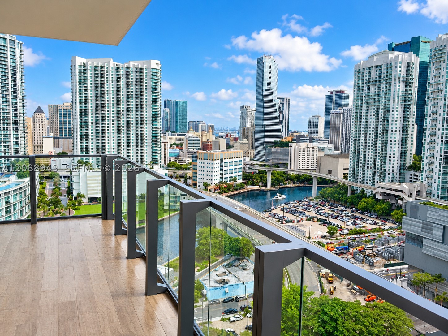 88 SW 7th St #1711, Miami FL 33130