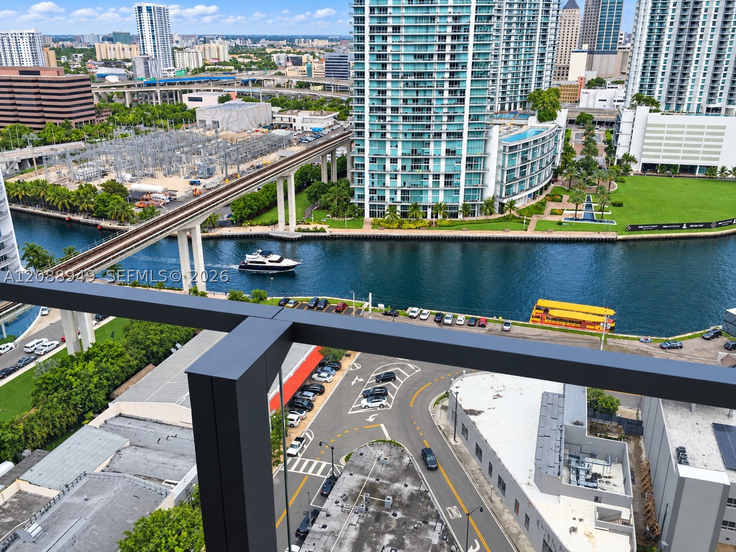 88 SW 7th St #1711, Miami FL 33130