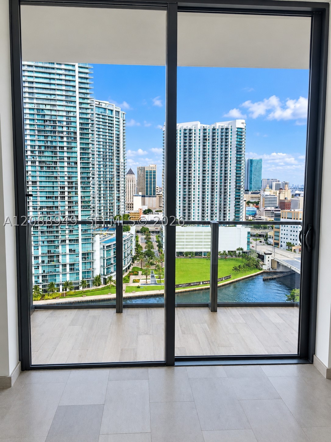88 SW 7th St #1711, Miami FL 33130