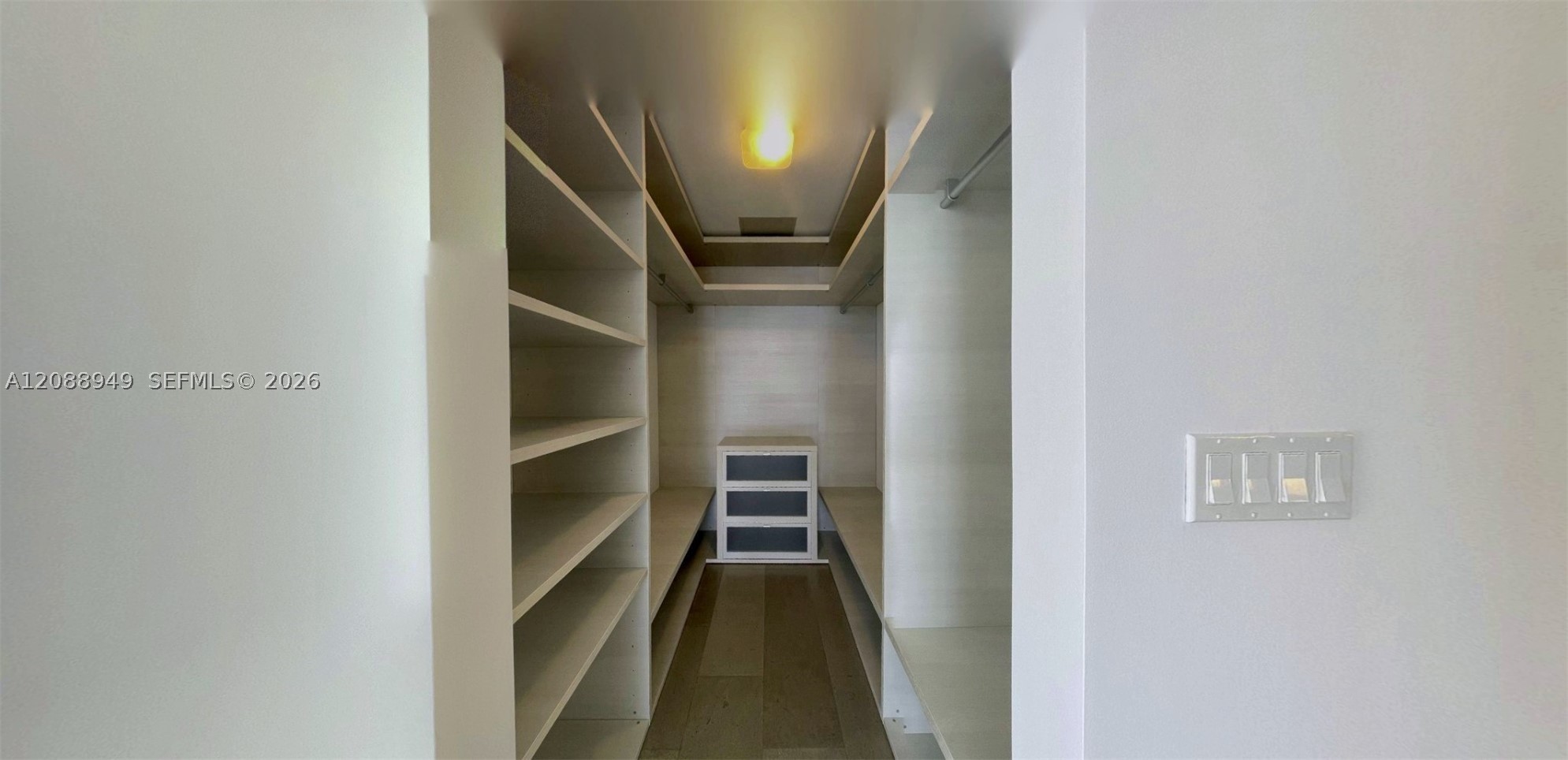 88 SW 7th St #1711, Miami FL 33130