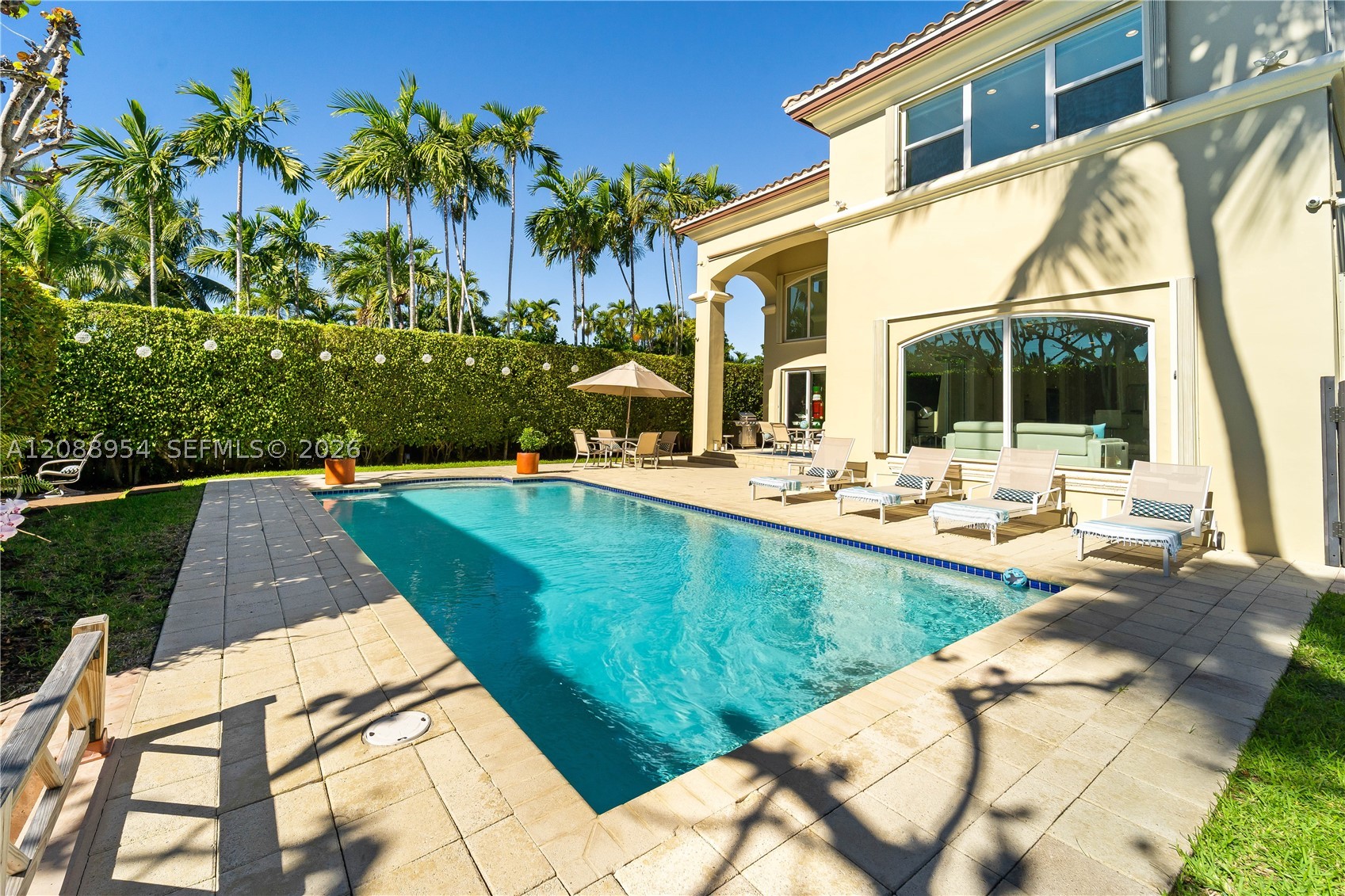 1490 Cleveland Rd, Miami Beach FL 33141