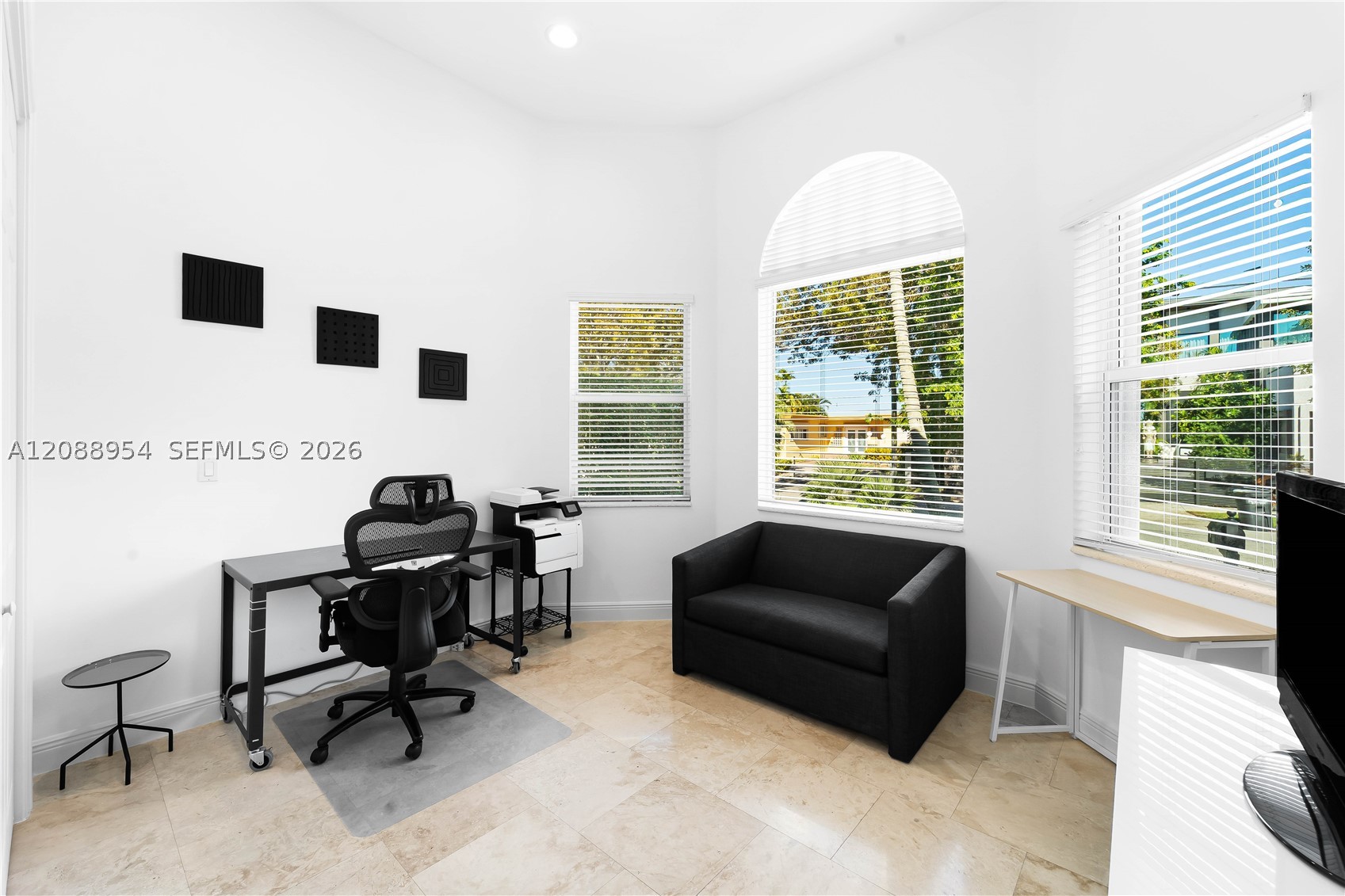 1490 Cleveland Rd, Miami Beach FL 33141