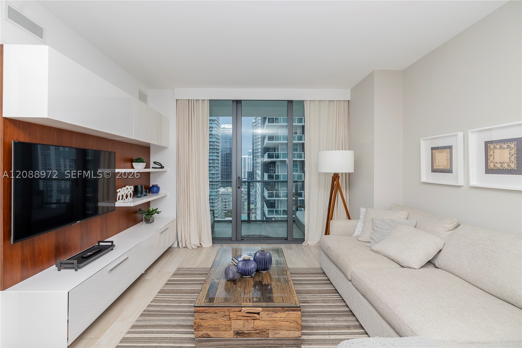 1300 S Miami Ave #2210, Miami FL 33130