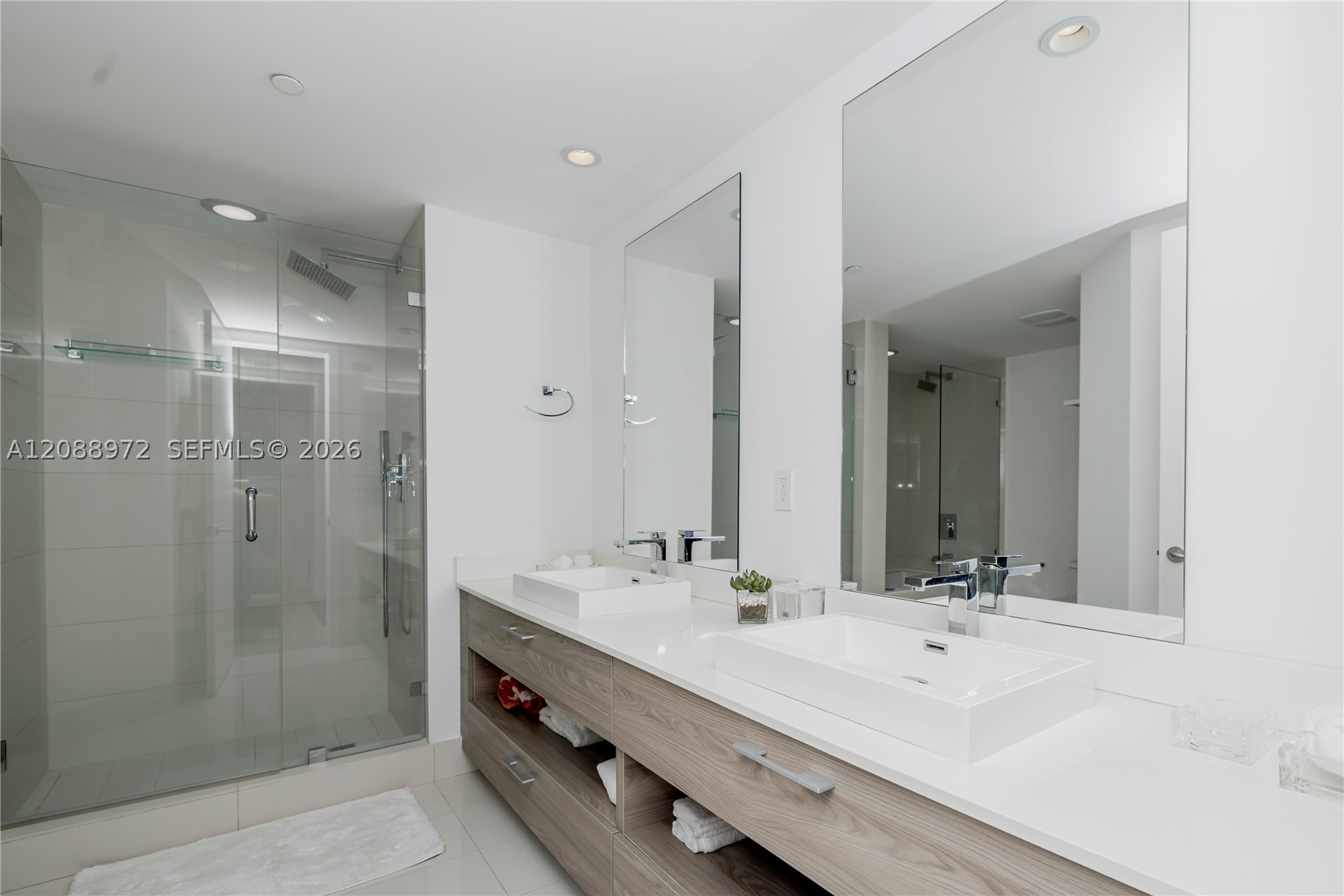 1300 S Miami Ave #2210, Miami FL 33130