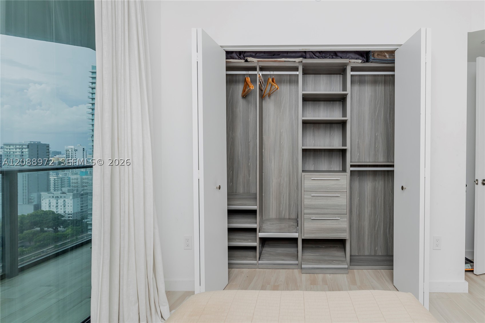 1300 S Miami Ave #2210, Miami FL 33130