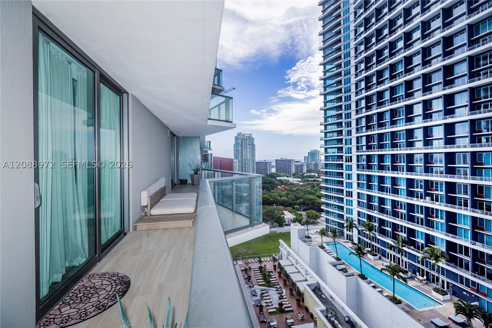 1300 S Miami Ave #2210, Miami FL 33130