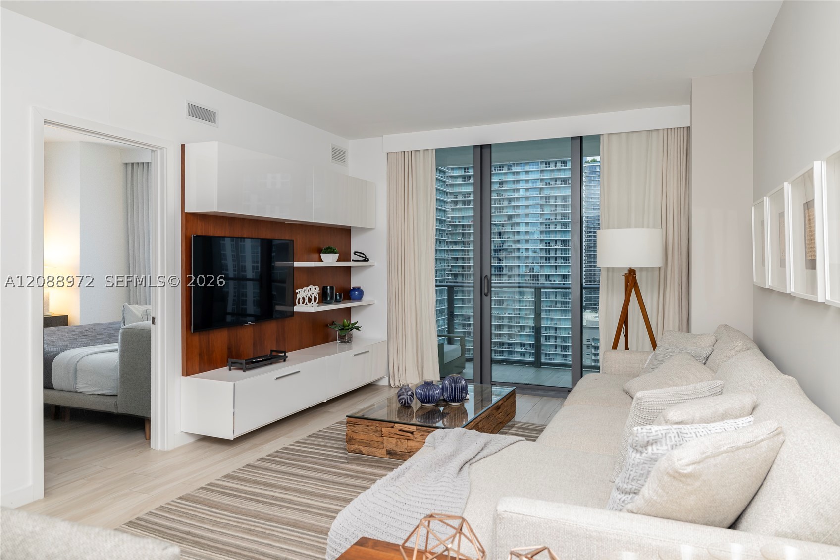 1300 S Miami Ave #2210, Miami FL 33130