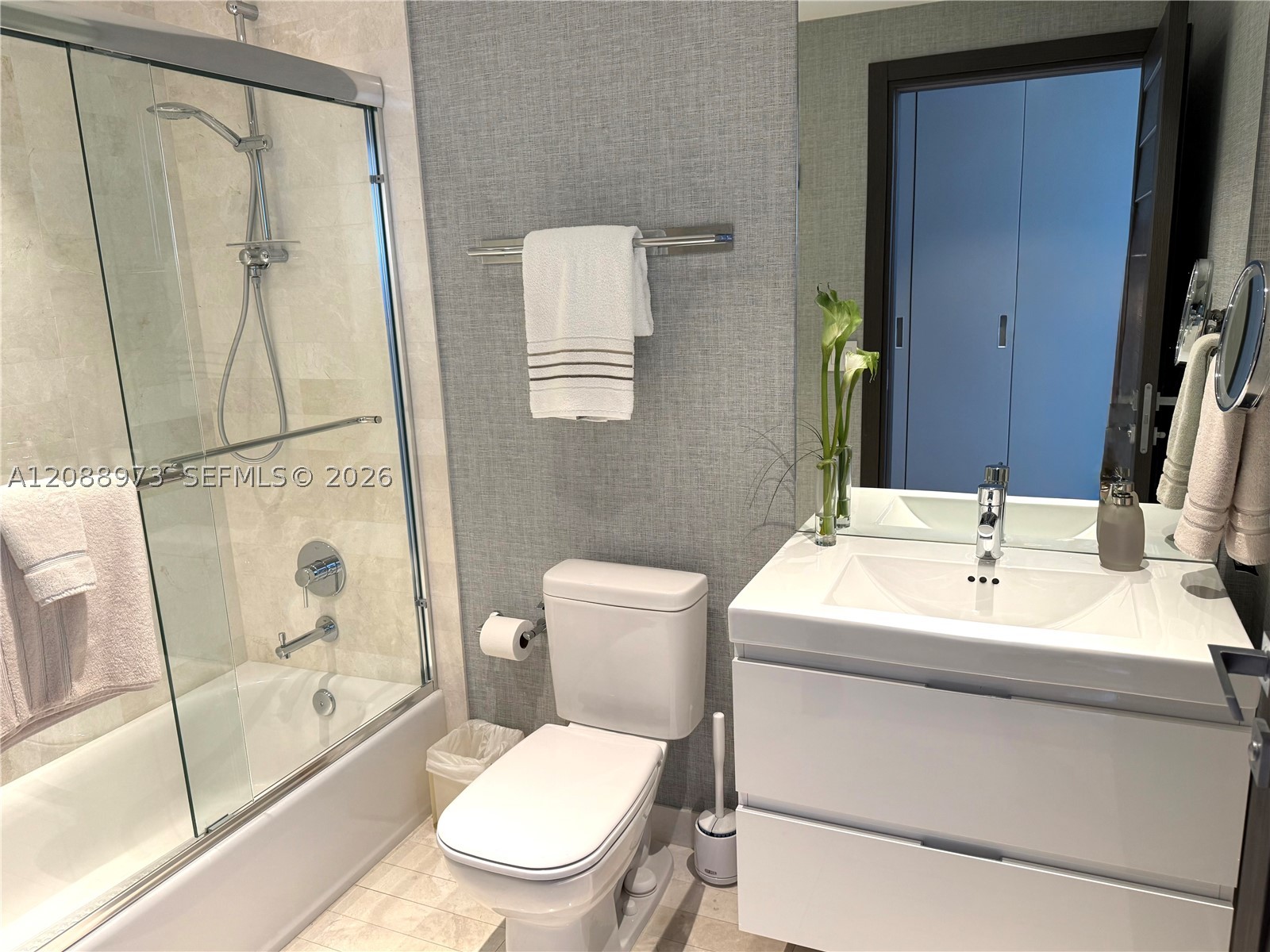 17111 Biscayne Blvd #2210, North Miami Beach FL 33160