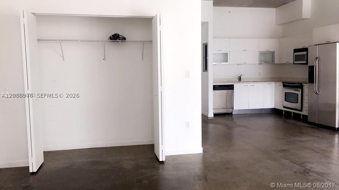 133 NE 2nd Ave #1404, Miami FL 33132