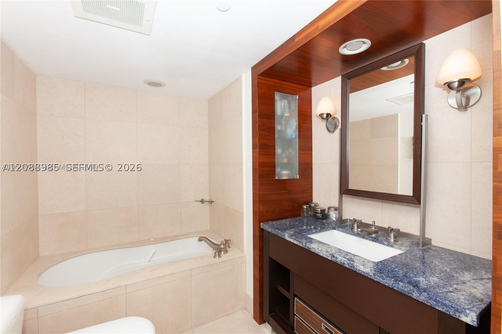 6801 Collins Ave #1202/1211, Miami Beach FL 33141
