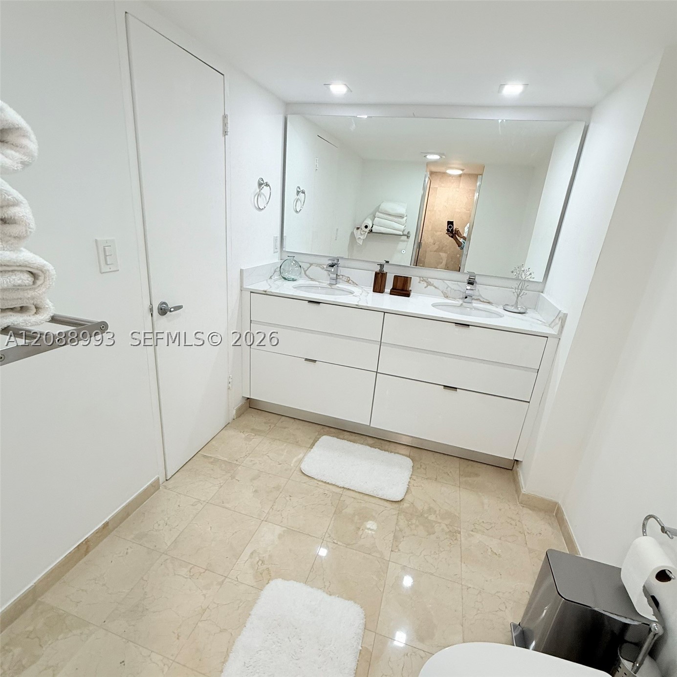 10275 Collins Ave #1210, Bal Harbour FL 33154