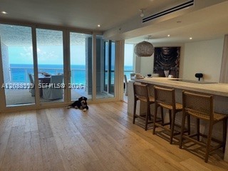 6767 Collins Ave #TS-2206, Miami Beach FL 33141