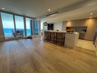 6767 Collins Ave #TS-2206, Miami Beach FL 33141