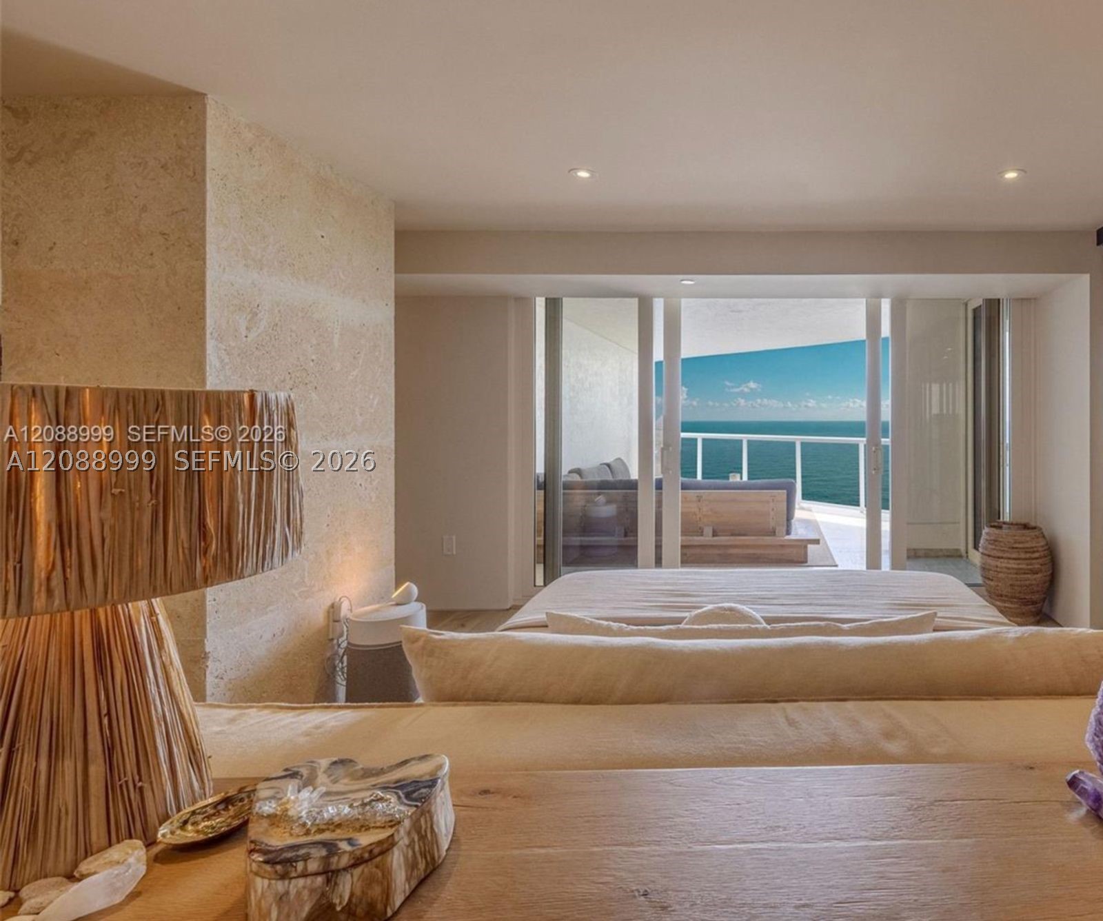 6767 Collins Ave #2206, Miami Beach FL 33141