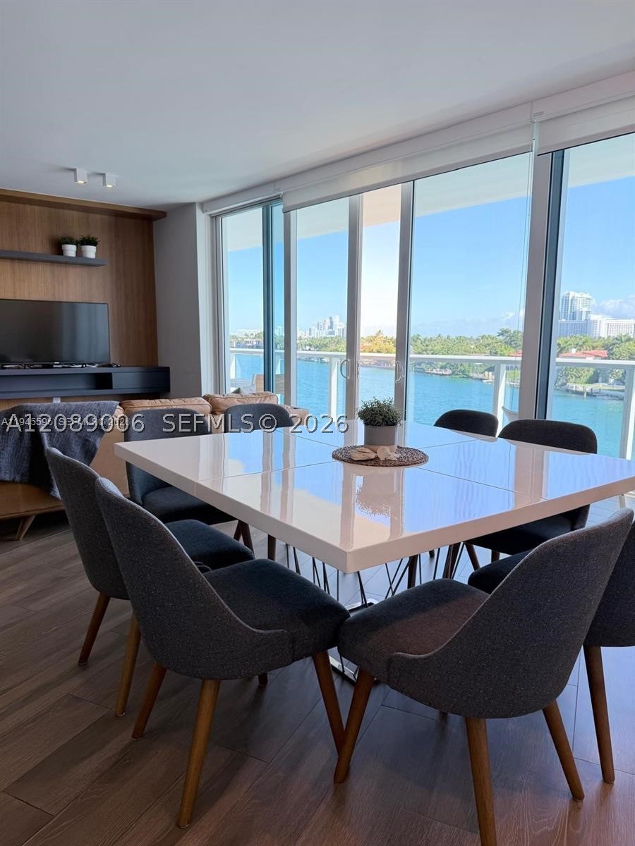 Bay Harbor Islands FL 33154 - A12089006
