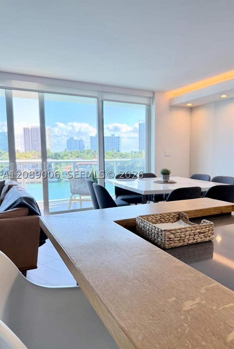 Bay Harbor Islands FL 33154 - A12089006