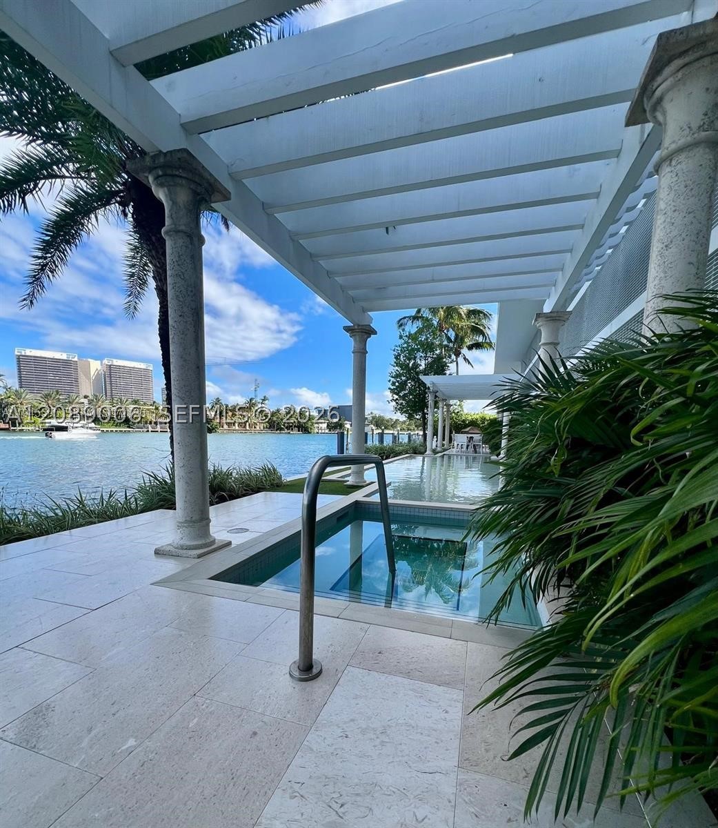 Bay Harbor Islands FL 33154 - A12089006