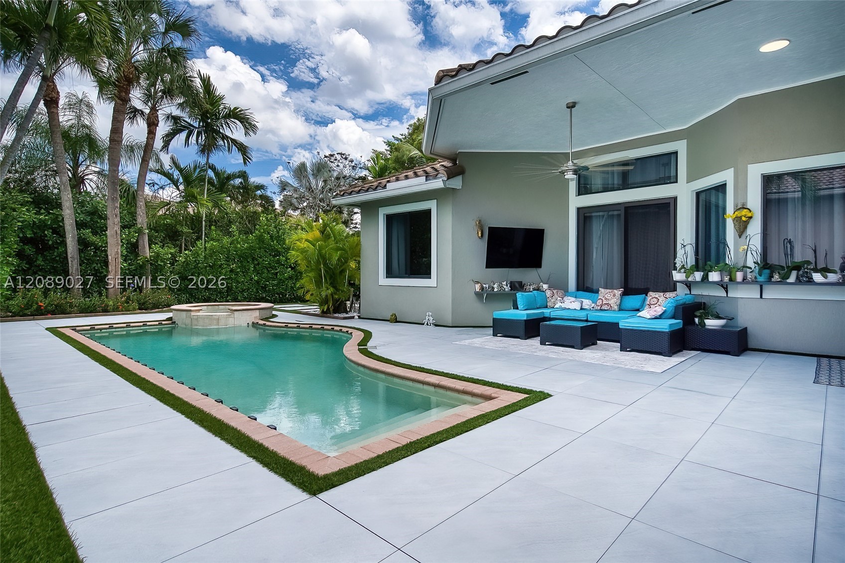 5875 NW 123rd Ave, Coral Springs FL 33076