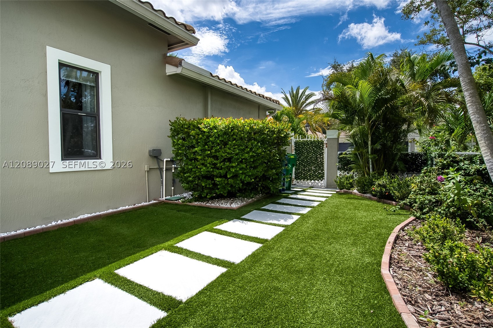 5875 NW 123rd Ave, Coral Springs FL 33076