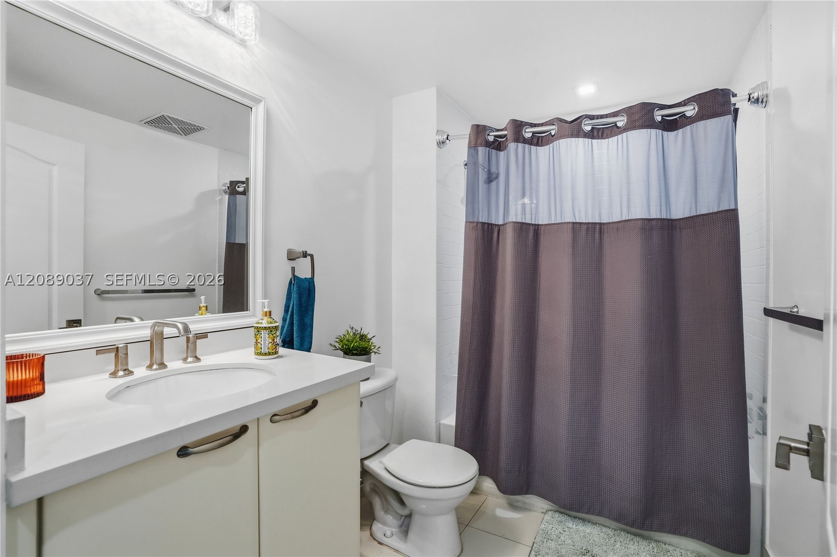 2101 Brickell Ave #3005, Miami FL 33129