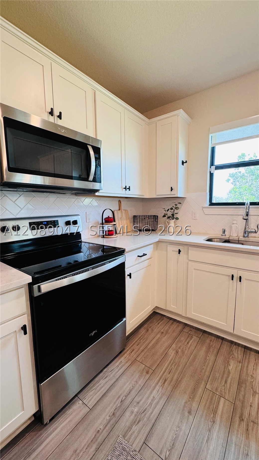 3117 Buttonwood Ct, Lauderdale Lakes FL 33311