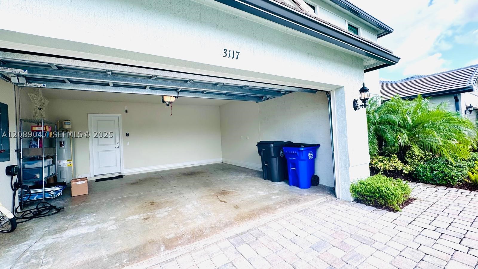 3117 Buttonwood Ct, Lauderdale Lakes FL 33311