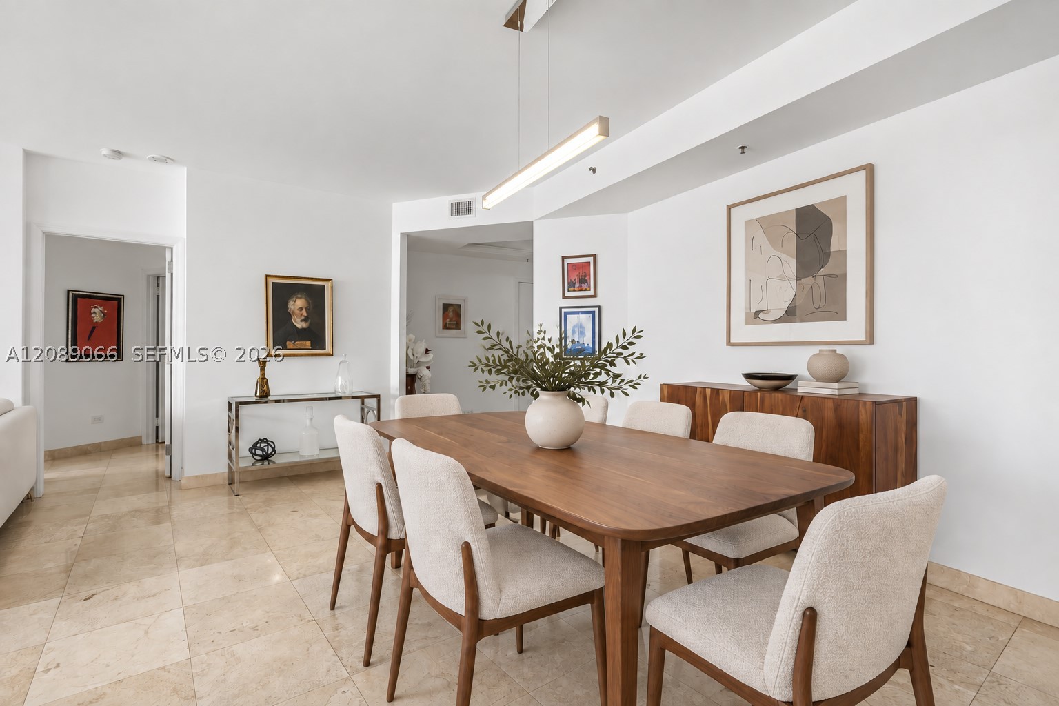 808 Brickell Key Dr #2002, Miami FL 33131