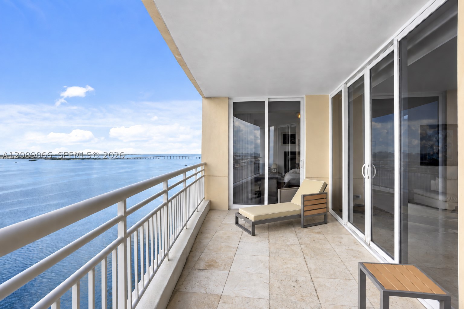 808 Brickell Key Dr #2002, Miami FL 33131