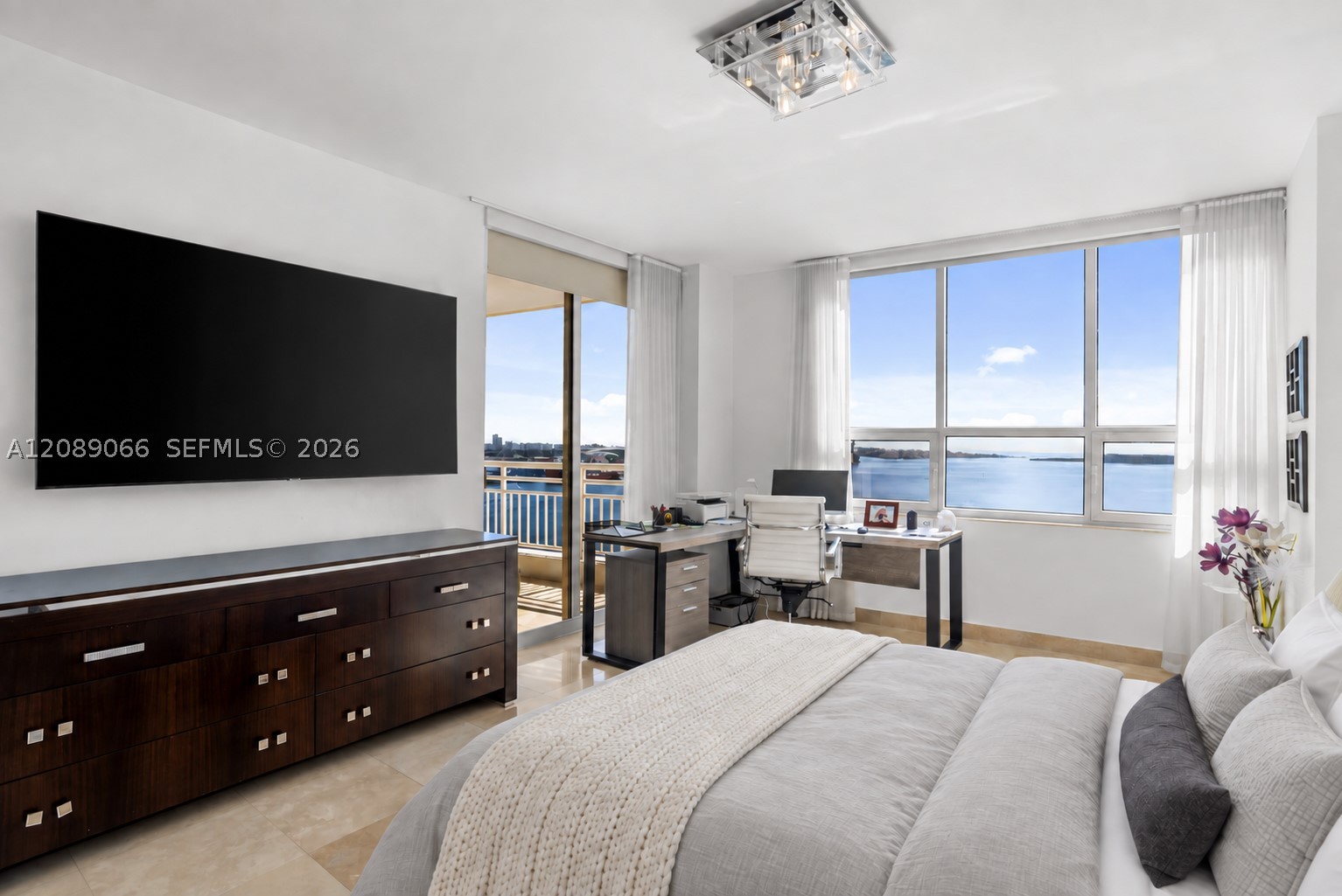 808 Brickell Key Dr #2002, Miami FL 33131
